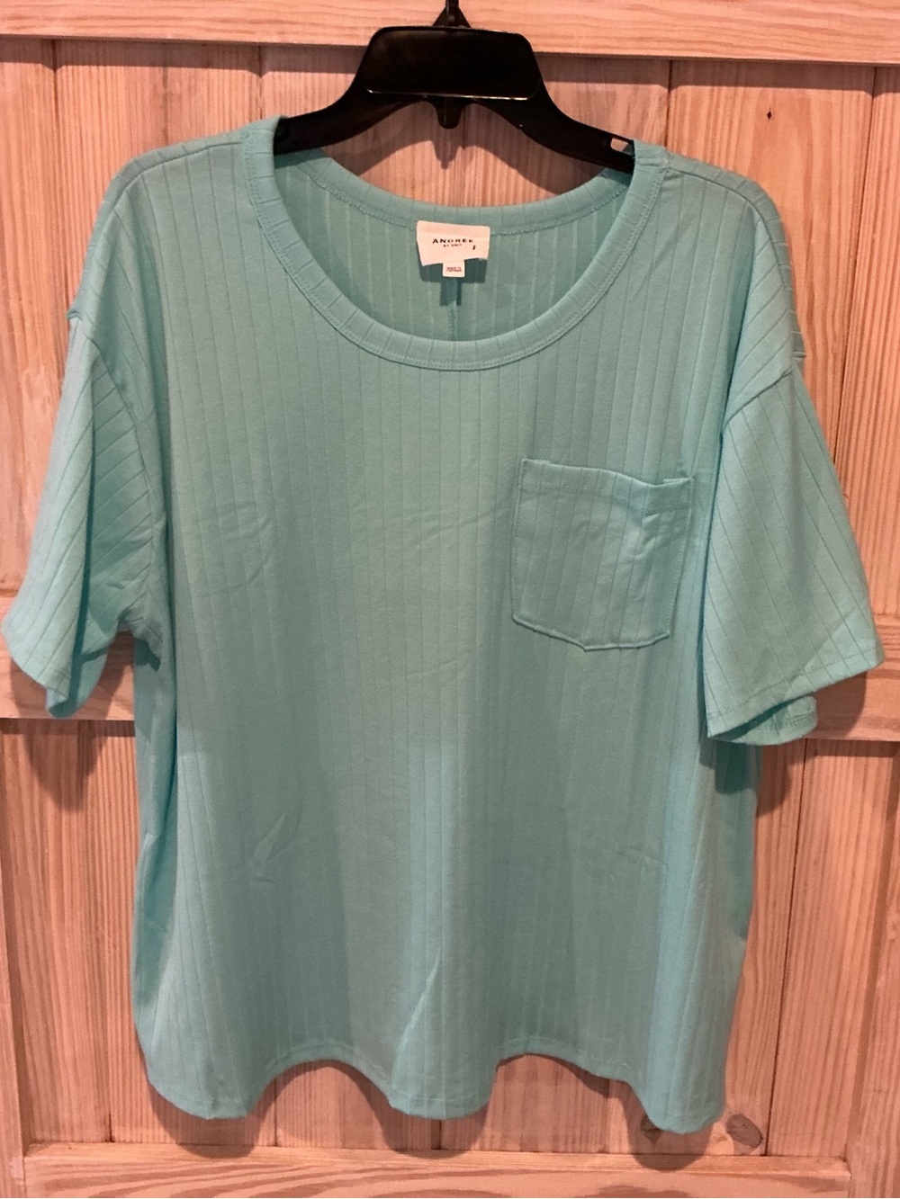 ANDREE BY UNIT Aqua Ribbed Short Sleeve Pocket Tee